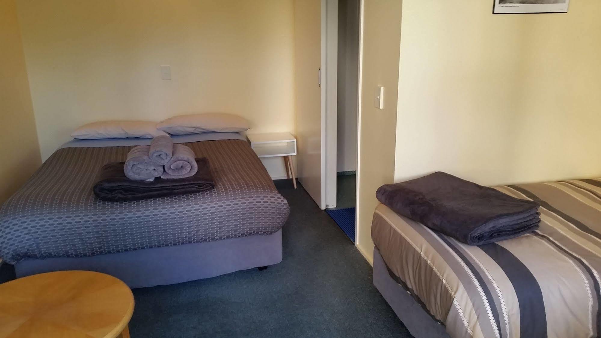 Tamara Riverside Lodge Whanganui Exterior photo